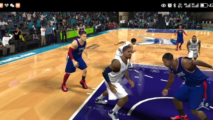 nba2k17怎么空接扣篮游戏截图