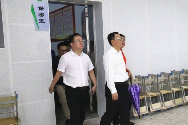 潮阳区教育局局长蓝少恒照片截图