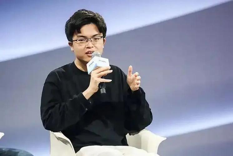 中币网创始人是谁缩略图