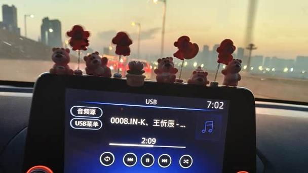 蓝牙耳机不听音乐就自己断了截图