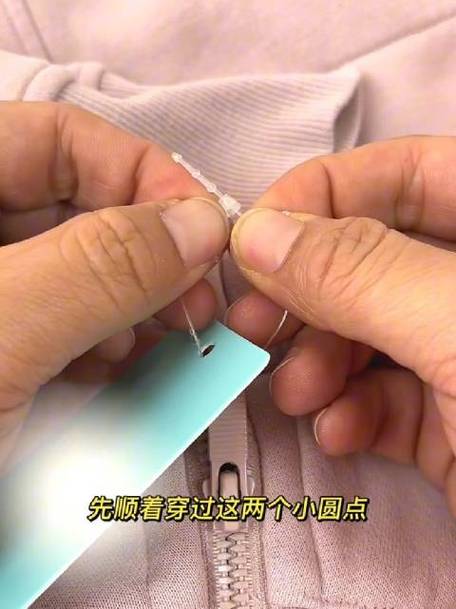 一次性衣服吊牌怎么完整拆图标