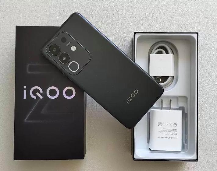 vivo15000毫安电池手机缩略图