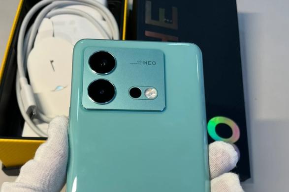 vivo iqoo8pro参数截图