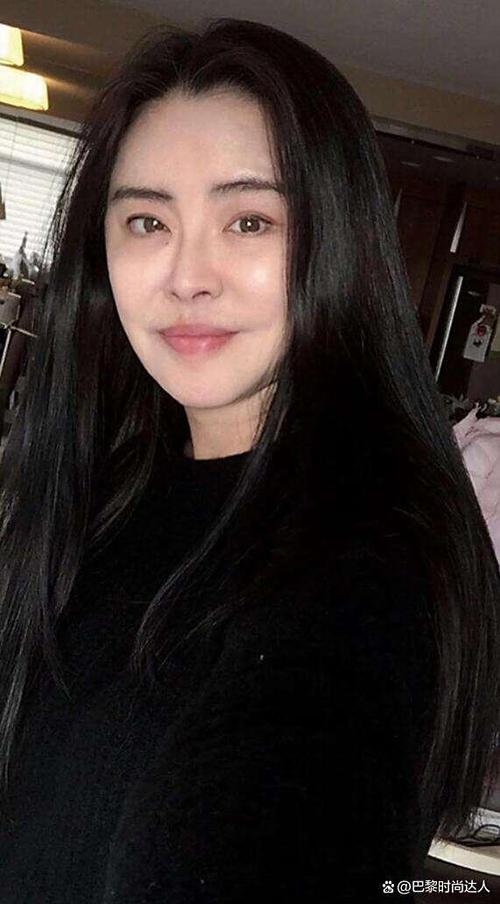 王祖贤最近的图片截图
