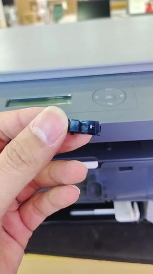 惠普打印机总是显示缺纸缩略图