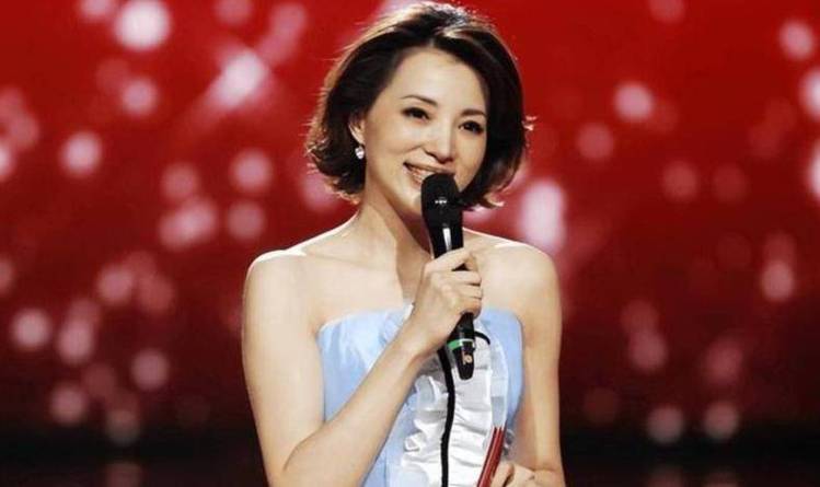 董卿主持视频剪辑开场游戏截图