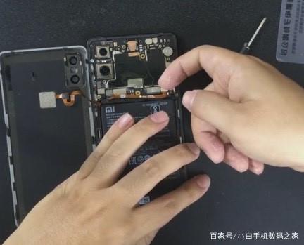 后盖碎了能换电池吗截图