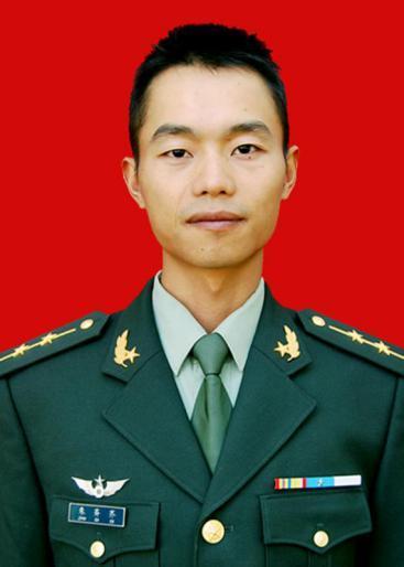 女主姓竹,在部队里是中尉,跟朋友的前截图