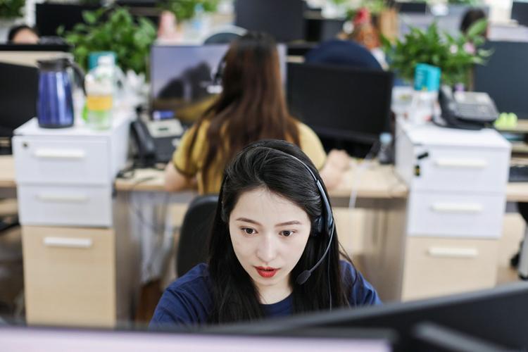 携程客服电话24小时