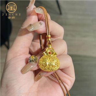 女人可以戴福袋吊坠吗截图