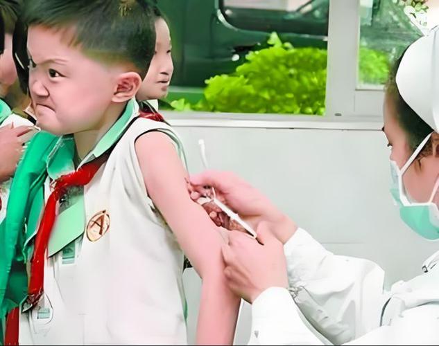 打针游戏小孩打针屁股针