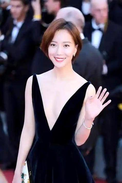 我老婆是过气女明星