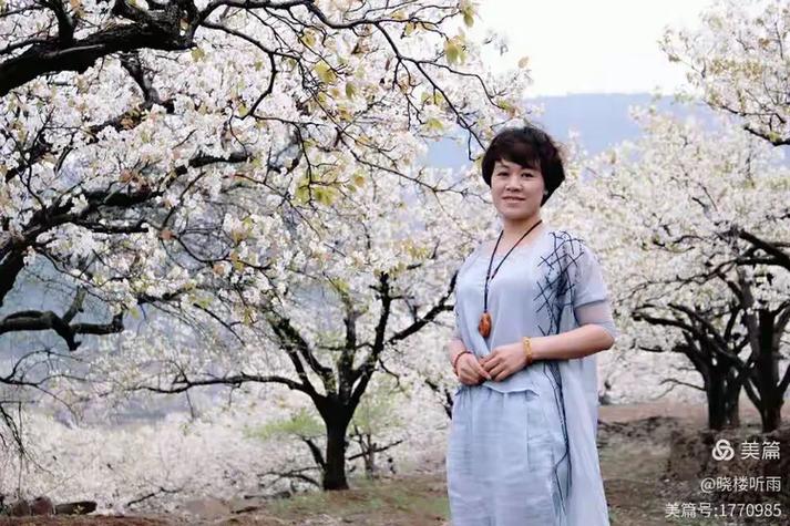 希露薇轻飘飘的衣服截图