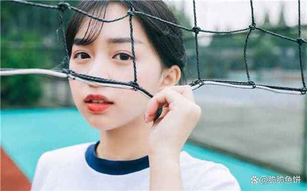 女人发捂脸是暗示什么图标