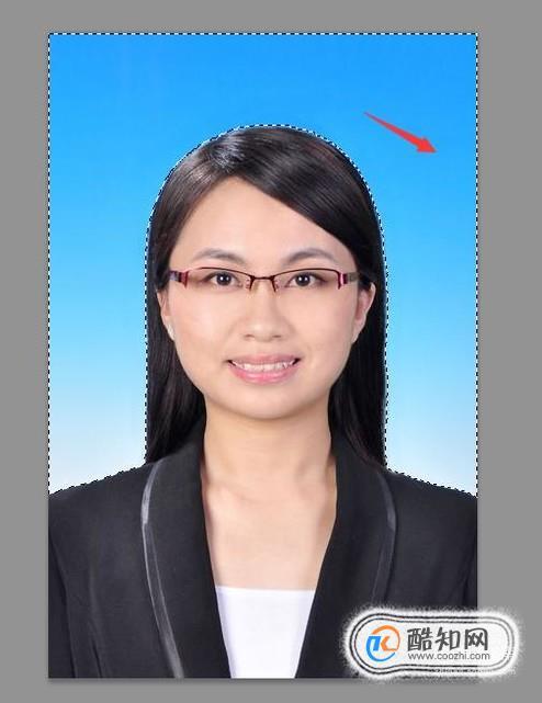使用ps把照片变成蓝底的方法