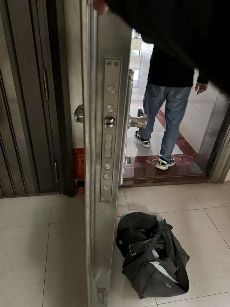 榆次开锁电话24小时上门服务缩略图