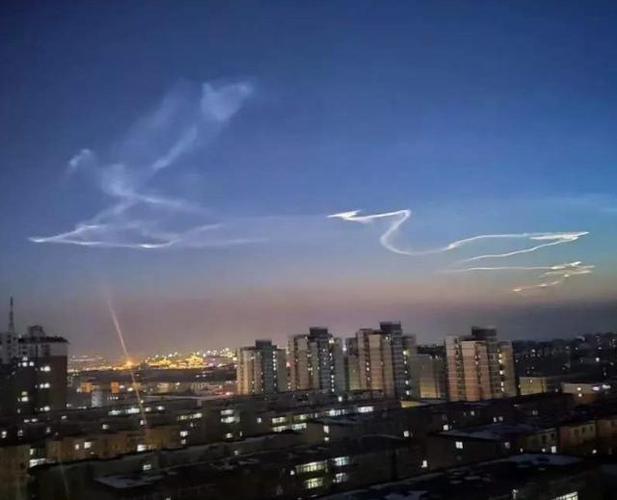 北京上空出现巨大声响截图