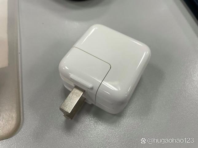 苹果原装充电头数据缩略图