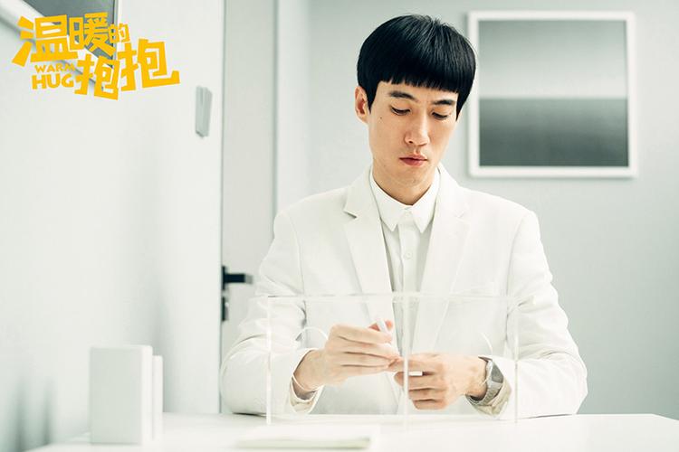 抱抱影视app界面简洁美观截图