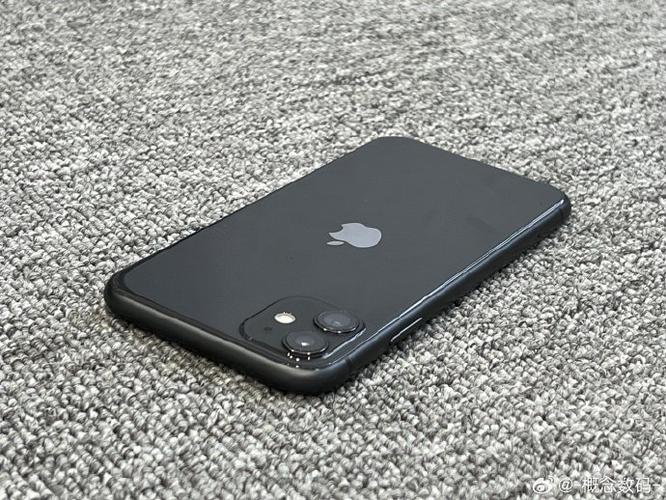 苹果11双卡缩略图