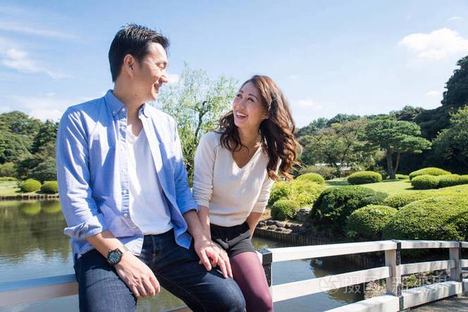 约会男生会来接女生吗