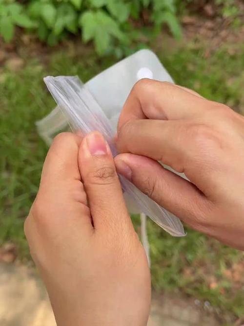 手机掉水里但是一切正常怎么办截图