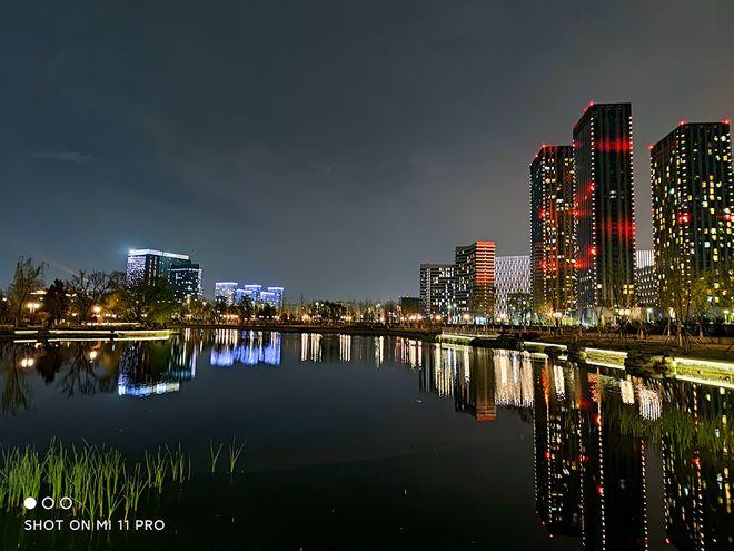 小米11pro夜景模式