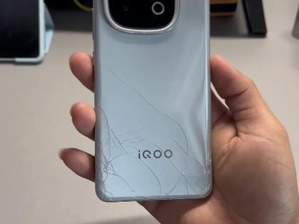 手机后壳碎了怎么补救截图