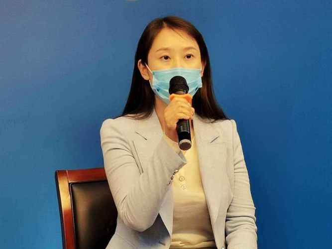 南阳日报多莹