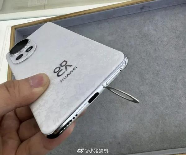用针取卡孔被捅坏了缩略图