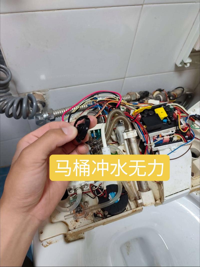 马桶水箱不蓄水原因及解决办法