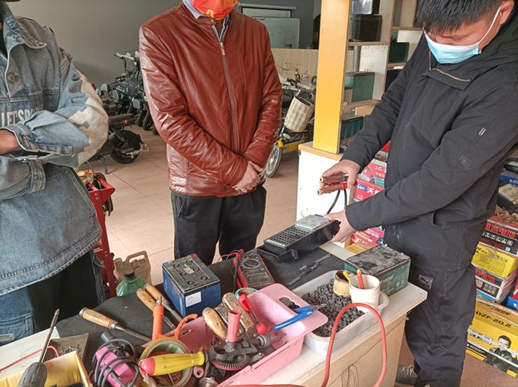 附近修电瓶上门维修电话