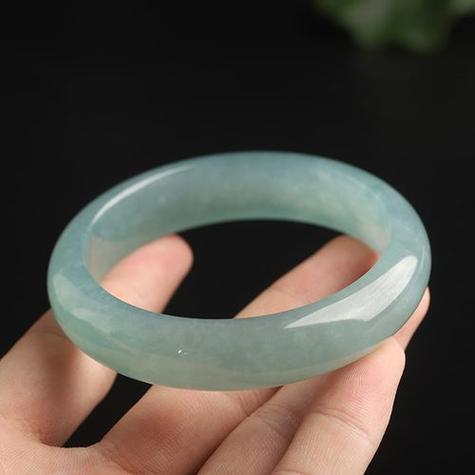 翡翠糯种冰种缩略图