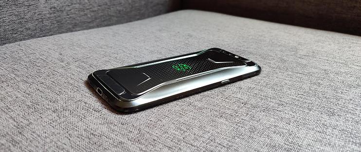 黑鲨一代电源键