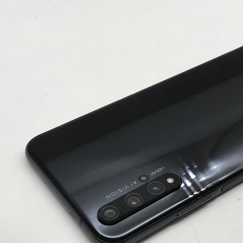 荣耀20黑色好还是白色好游戏截图