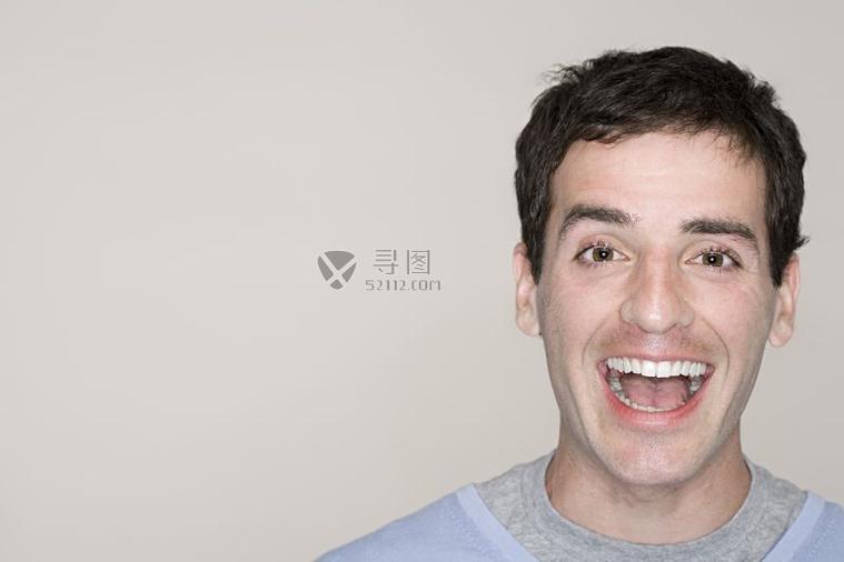 男人一般对谁发破涕大笑表情截图