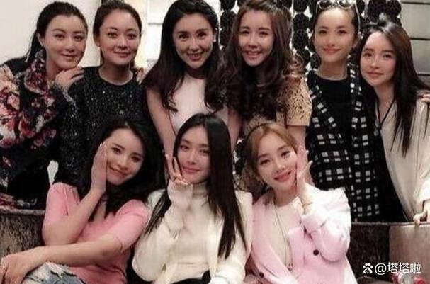 姐妹团一般几个人合适截图