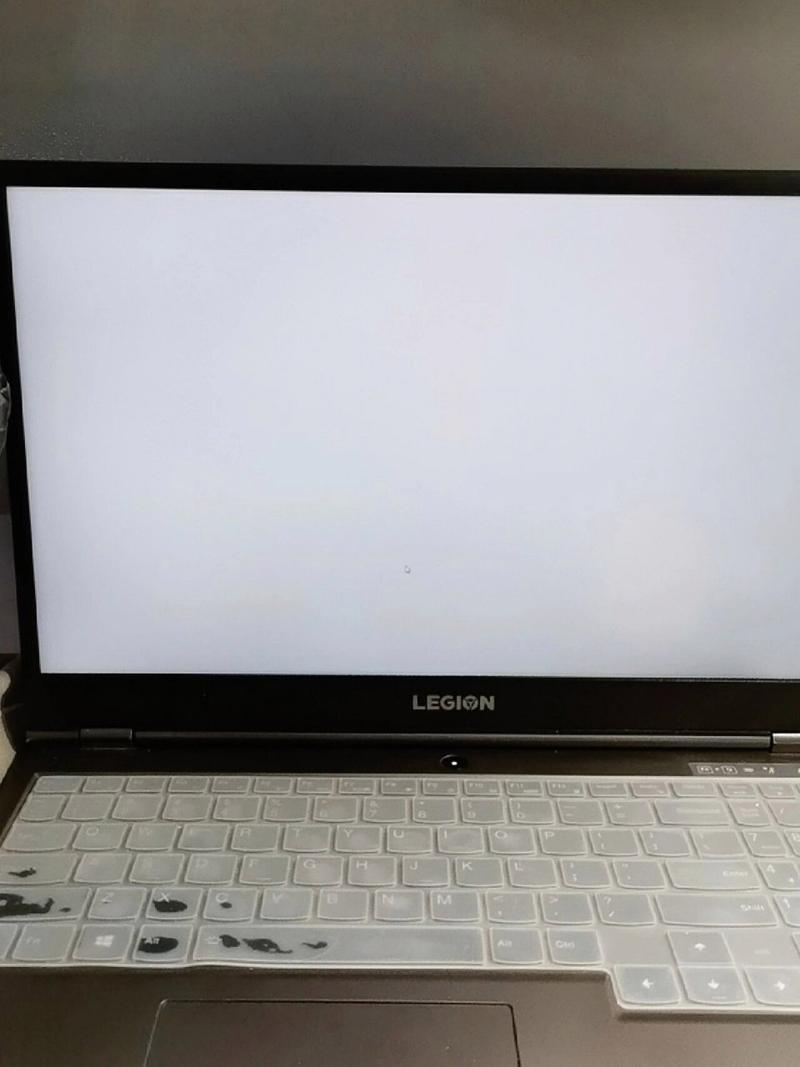 电脑老是白屏截图