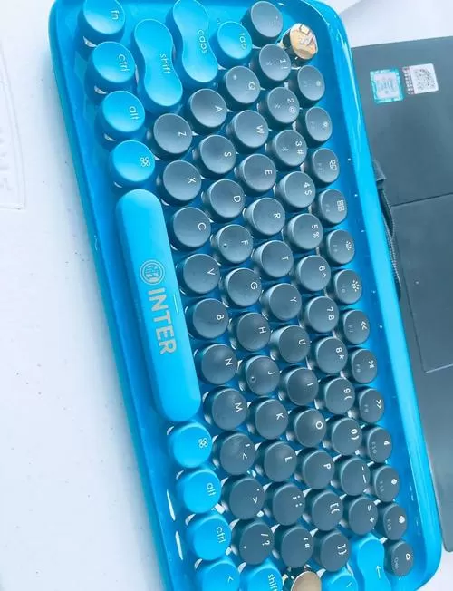 键盘的切换键是哪个键游戏截图